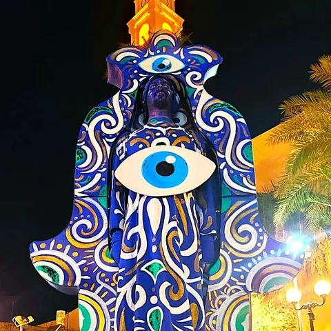الجدة خمسة